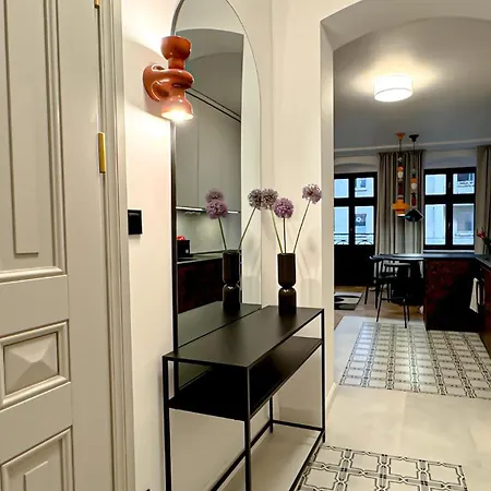 Artecento Premium Old Town, Underground Parking Апартаменты *